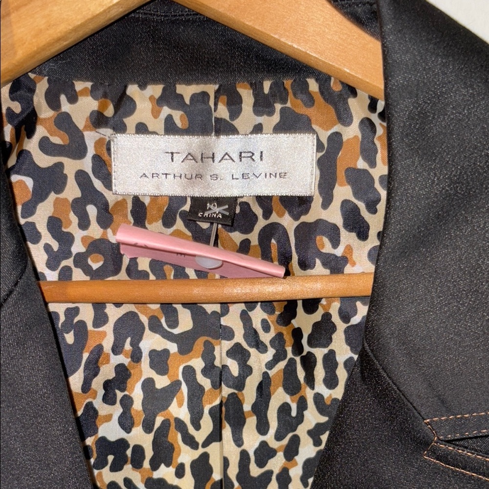Tahari Dark Blue Pantsuit Classic Tailored Fit - Picture 3 of 6